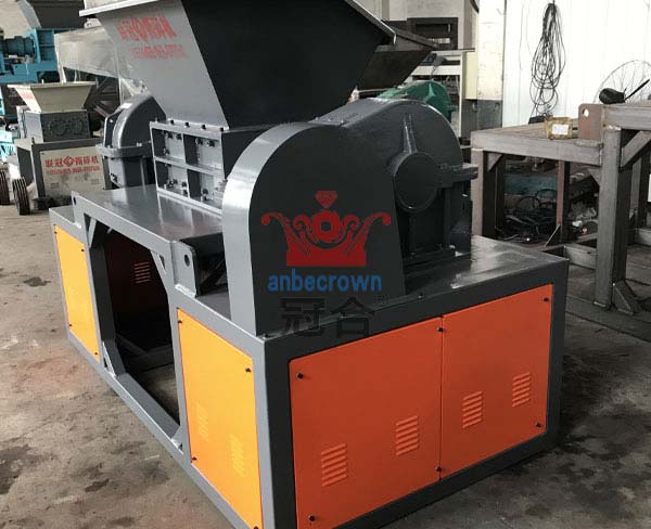 工業固廢撕碎機的工作環境和檢查有哪些要求？